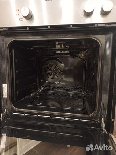 Газовый духовой шкаф встраиваемый Zanussi