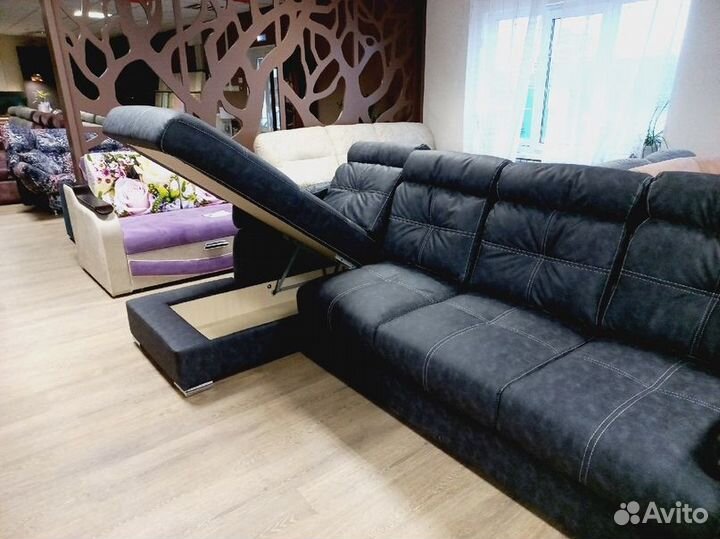 Диван угловой кожаный