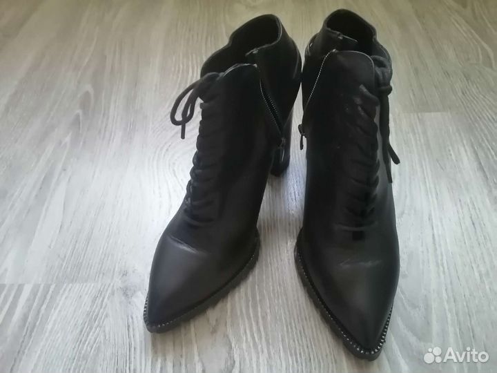 Кожаные туфли 40 размер