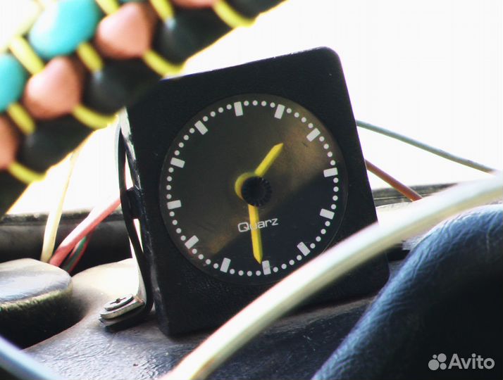 Часы 12 и 220 вольтовые