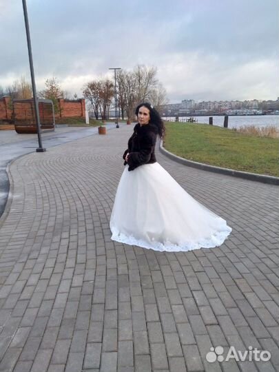 Свадебное платье