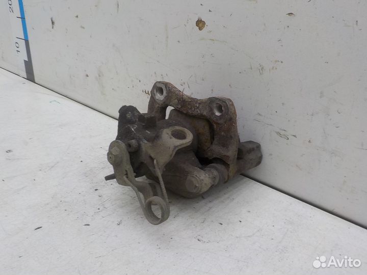 Суппорт тормозной задний левый на Peugeot 407 4401G4