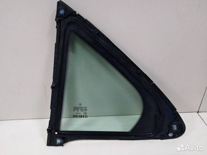 Стекло кузовное глухое правое Mercedes-Benz E-Clas