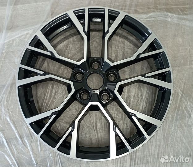 Диски Carwel 7х18/5х114,3 ET37 D66,5 Камак ABT