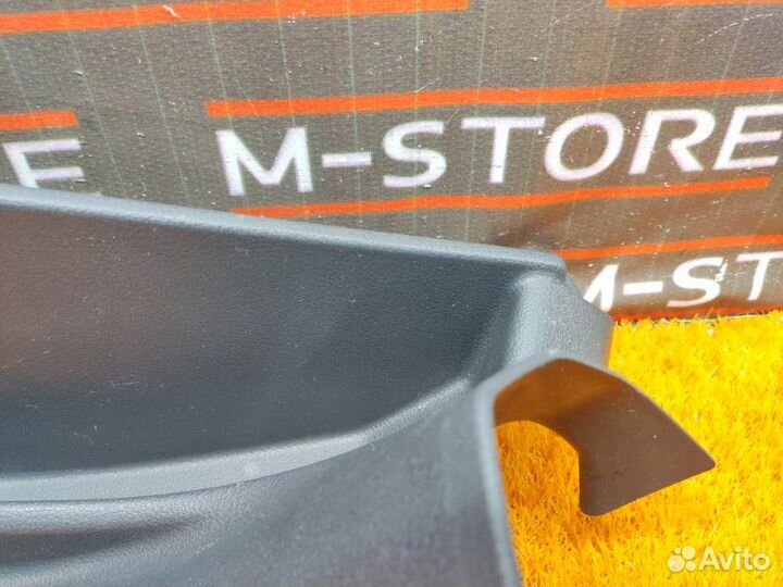 Накладка на порог задняя левая Volkswagen Tiguan