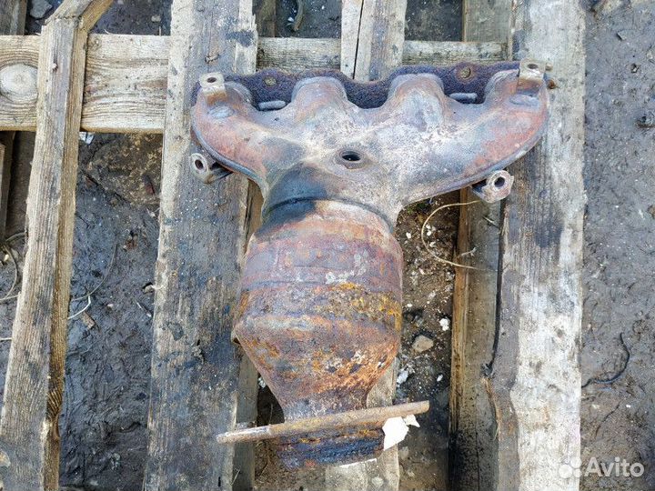 Коллектор выпускной Mitsubishi Outlander 3