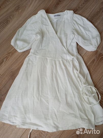 На брони Платье летнее 42-44