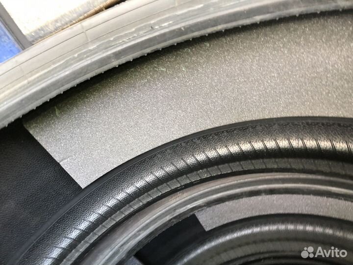 Pirelli P Zero PZ4 255/35 R21 105Y