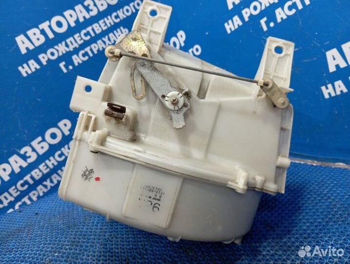 Корпус мотора печки Mitsubishi Colt купе 4G92 1999