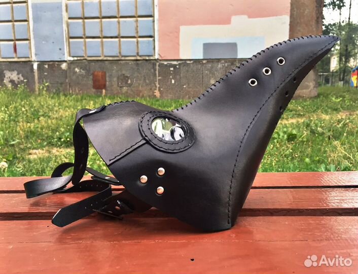 Маска чумного доктора