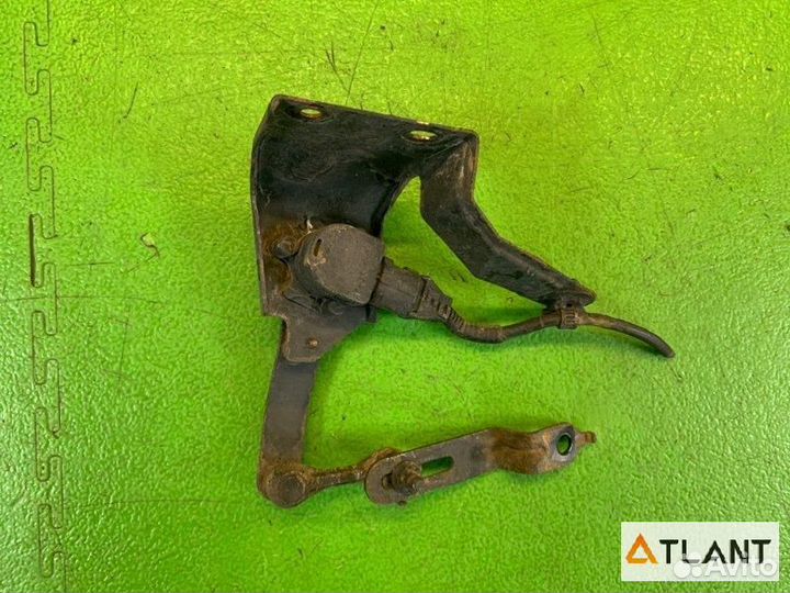 Датчик уровня кузова задняя правая toyota crown MA