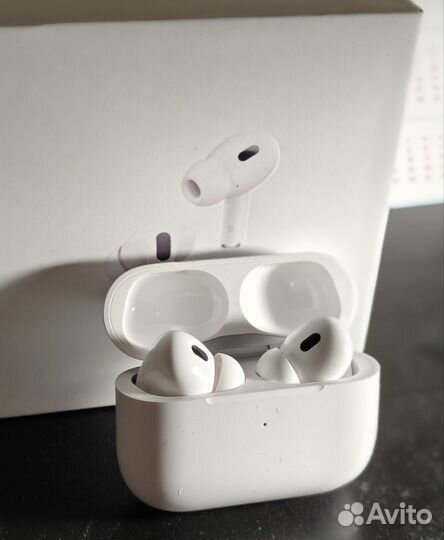 Airpods Pro (2nd generation) USB-C, with Magsafe