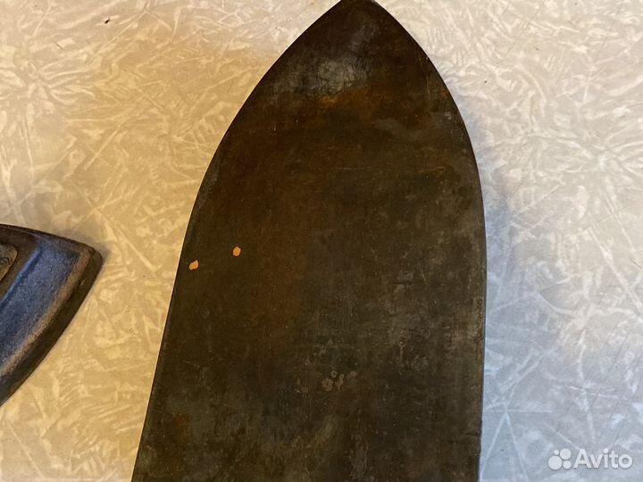 Утюг старинный со сьемной ручкой