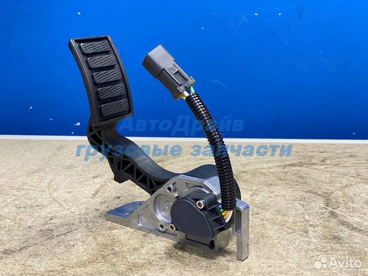 Педаль акселератора Volvo FH12 FM7