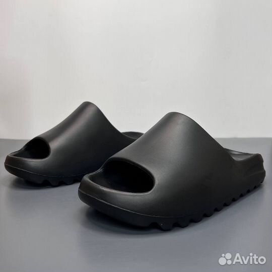 Тапочки Adidas Yeezy slide earth Black