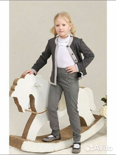 Одежда для девочки школьная и повседневная