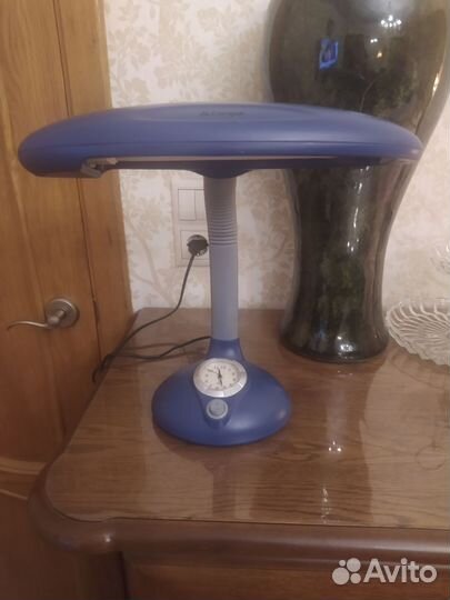 Лампа настольная compak,с часами