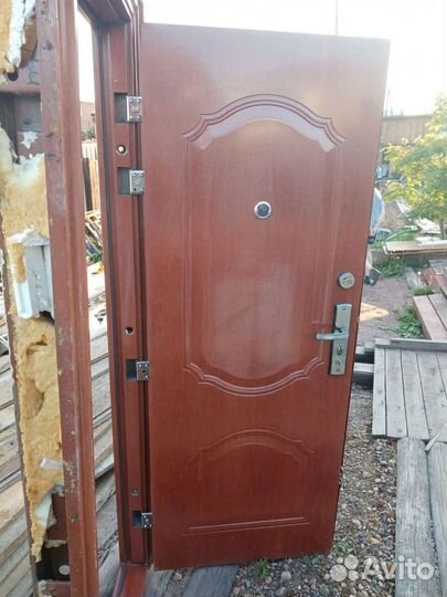 Дверь входная