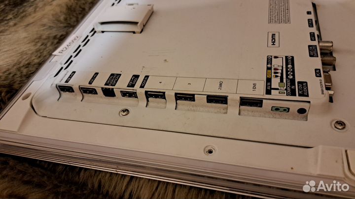 Смарт телевизор Samsung 32'