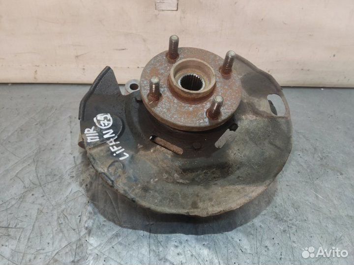 Кулак поворотный ступица в сборе передний правый