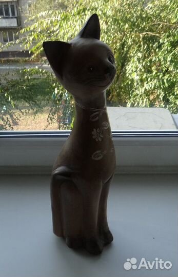 Продам фигурку Кота из дерева