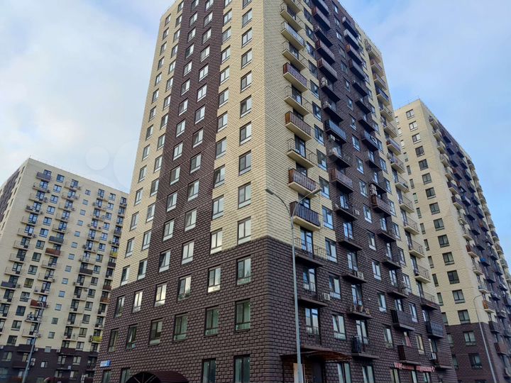 2-к. квартира, 52 м², 17/17 эт.