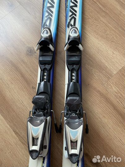 Горные лыжи и ботинки