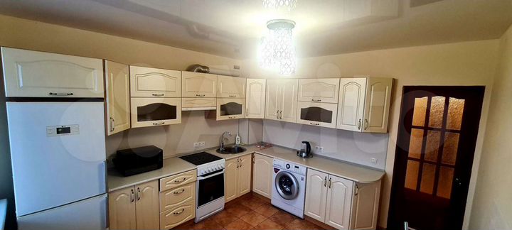 2-к. квартира, 61 м², 9/9 эт.