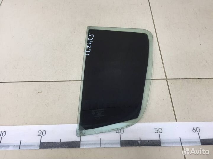 Стекло двери задней левой форточка Renault Sandero