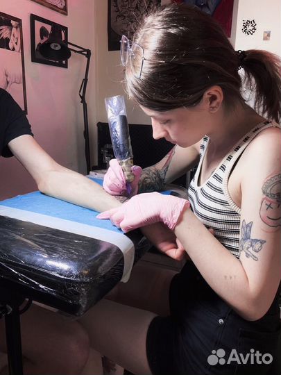Модель на тату