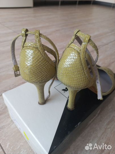 Босоножки женские 38 размер натуральная кожа