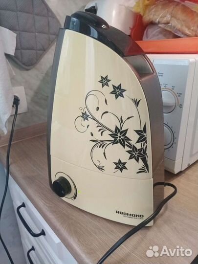 Увлажнитель Redmond