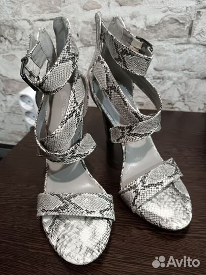 Босоножки