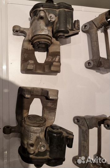 Задние тормозные суппорты audi q7 4m