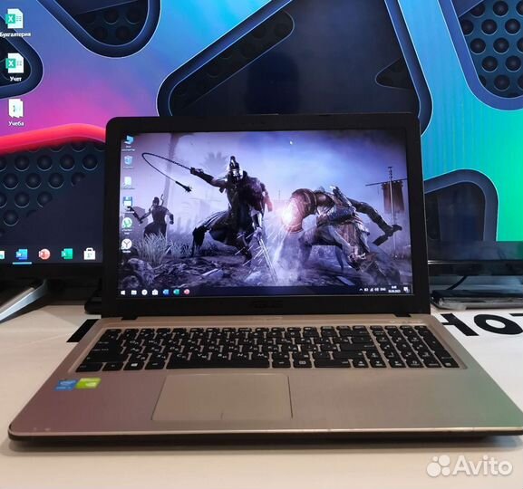 Ноутбуки продаются с фирм