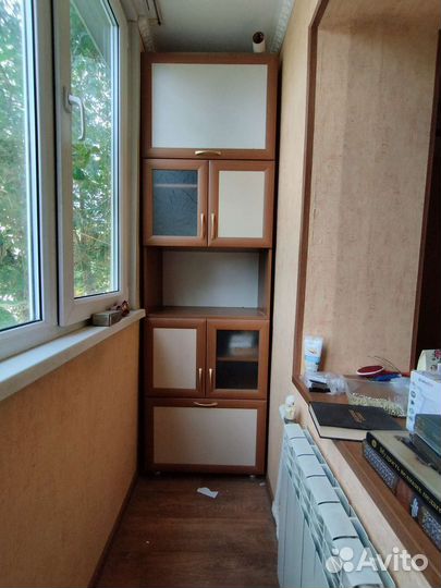 Компьютерный стол и шкаф