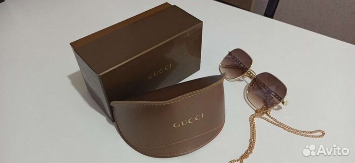 Солнцезащитные женские очки