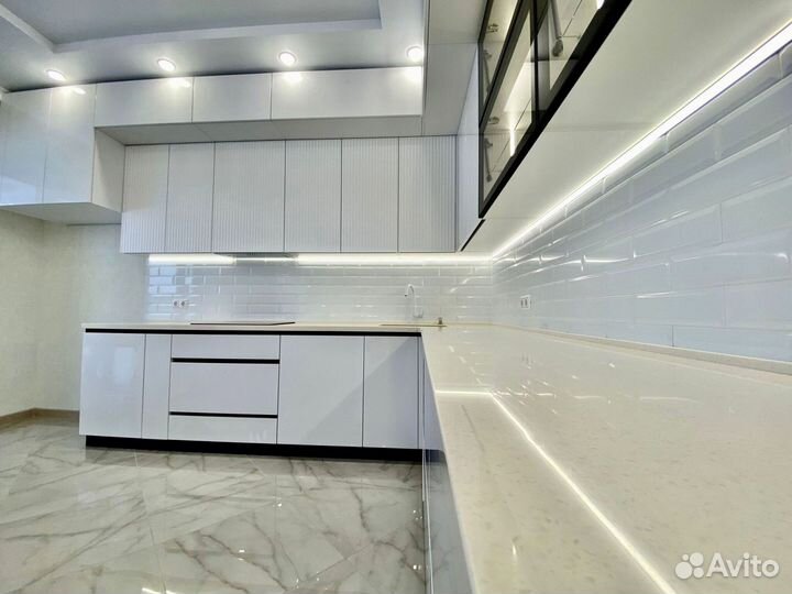 Кухонный гарнитур 