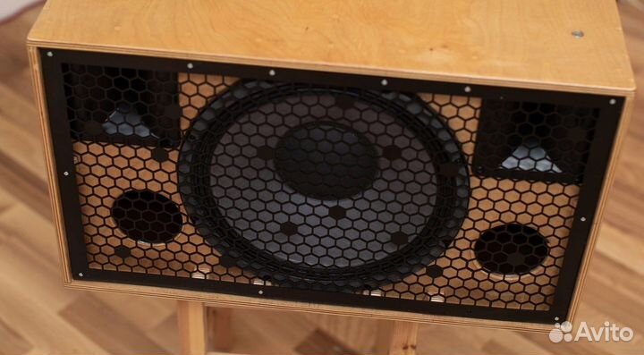 Портативная колонка. jbl partybox 310 курит