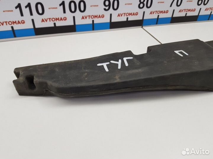 Уплотнитель крыла правый (Geely Tugella)