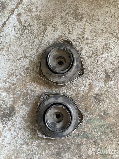 Опорные стойки