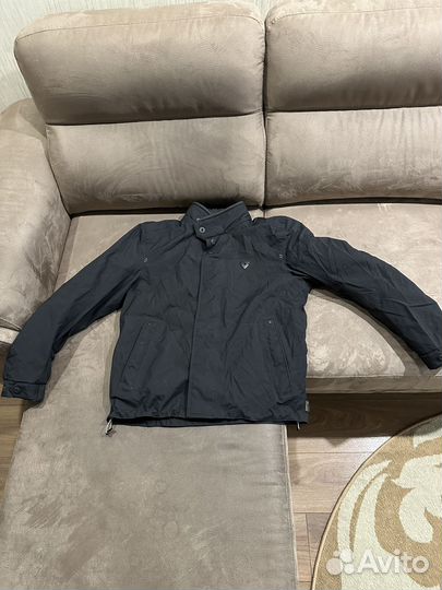 Мотокуртка Revit