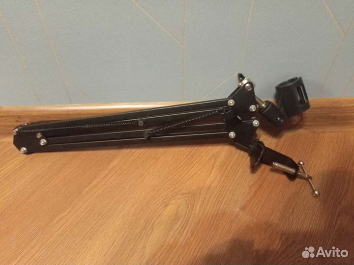 Микрофон Trust GXT 232 Mantis