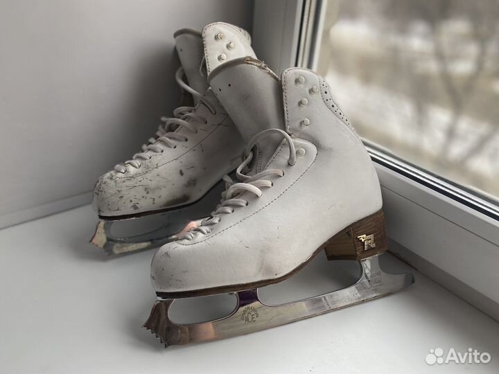 Профессиональные фигурные коньки risport