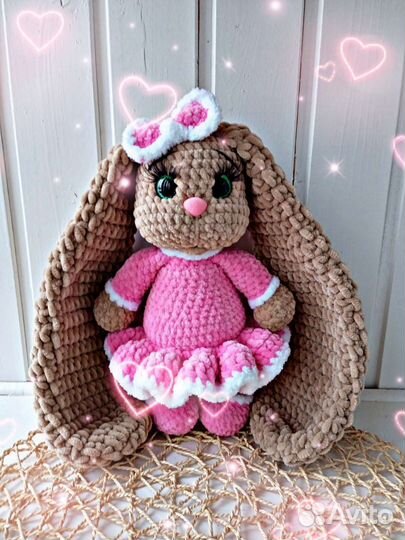 Вязаные игрушки Зайка