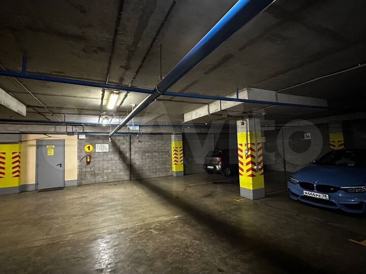 Машиноместо, 20 м²