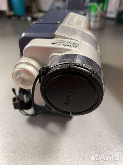 Видеокамера Sony CCD-TRV418E