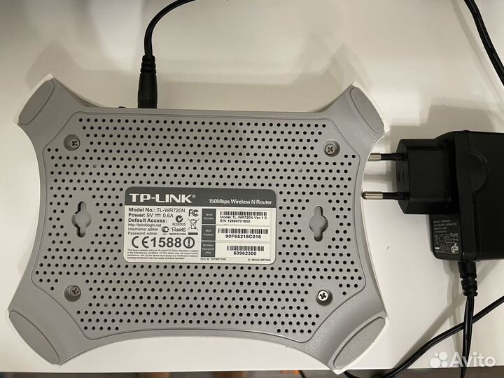 Wi-Fi роутер TP-link TL-WR720N