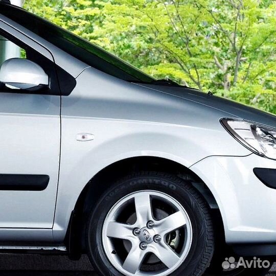 Крыло переднее правое в цвет Hyundai Getz (2005)