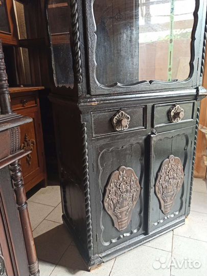 Буфет горка старинный антикварный